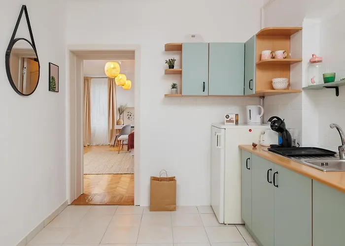 Lunga 16 | * Brassó